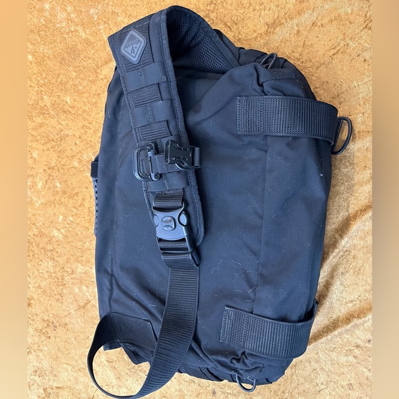 HAZARD 4. Defense Courier bag. - Picture 2 of 6